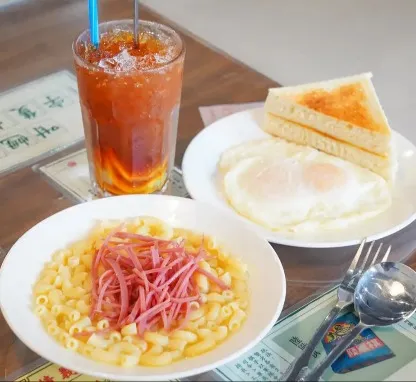 Hong Kong Style Café (Cha Chaan Teng)