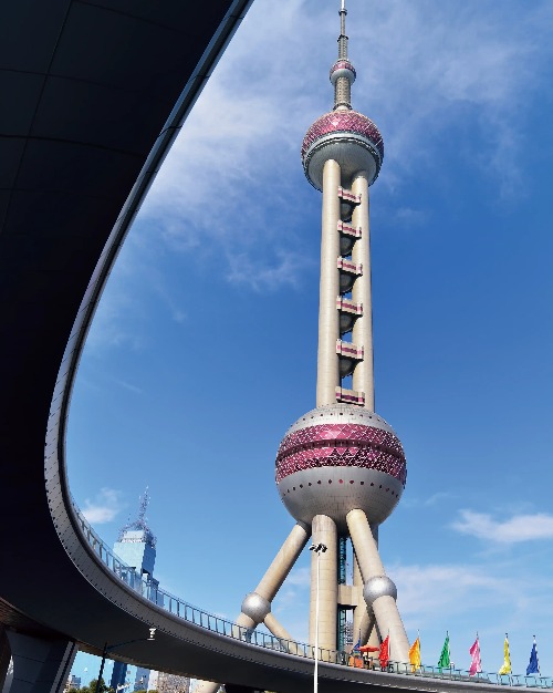 ORIENTAL PEARL TV TOWER